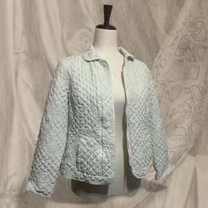White quilted puff jacket